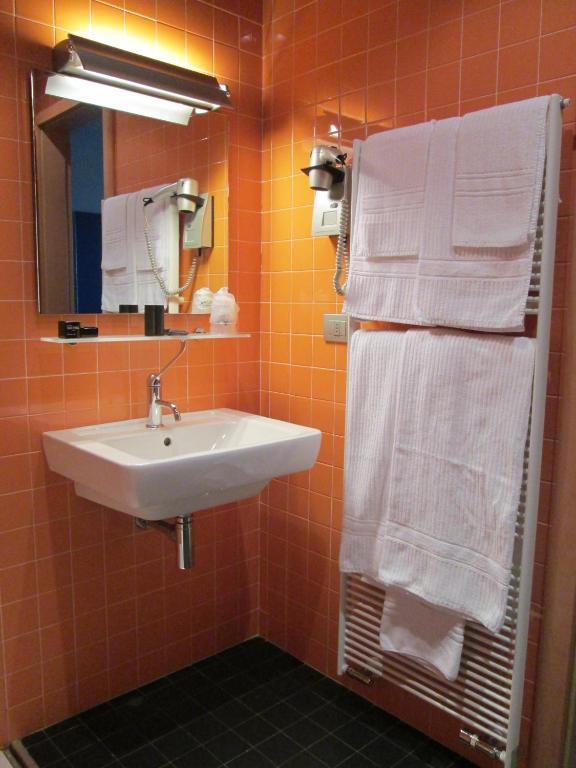Hotel Valeria วิลลาโอปิชีนา ห้อง รูปภาพ