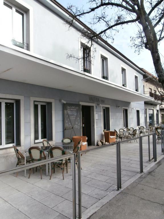 Hotel Valeria วิลลาโอปิชีนา ภายนอก รูปภาพ